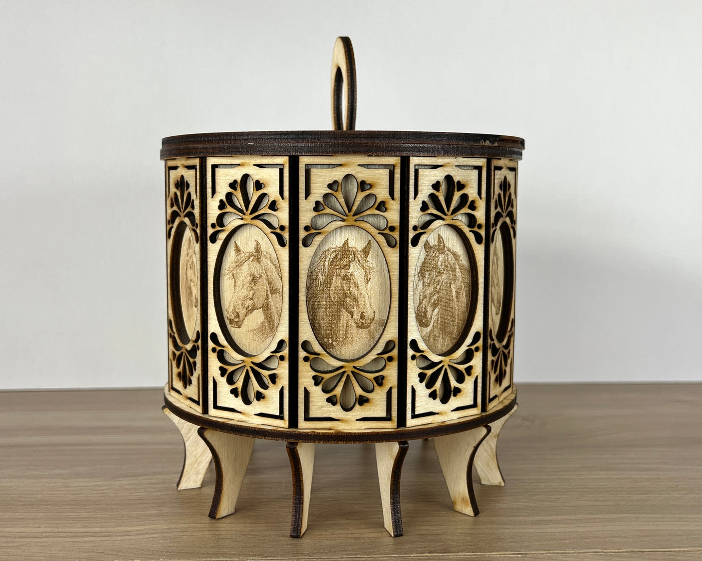 Horse 12 Sided Gift Box Side 4